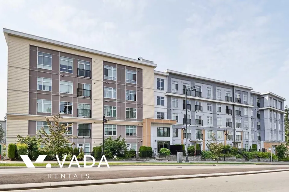 Quattro in Whalley - Studio For Rent in Surrey at 415 - 13728 108 Avenue, Surrey, BC