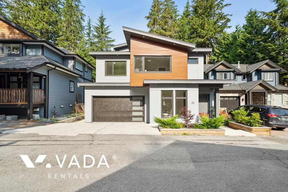 Anmore - 4 Bedroom House For Rent in Anmore at 25 - 3295 Sunnyside Road, Anmore, BC