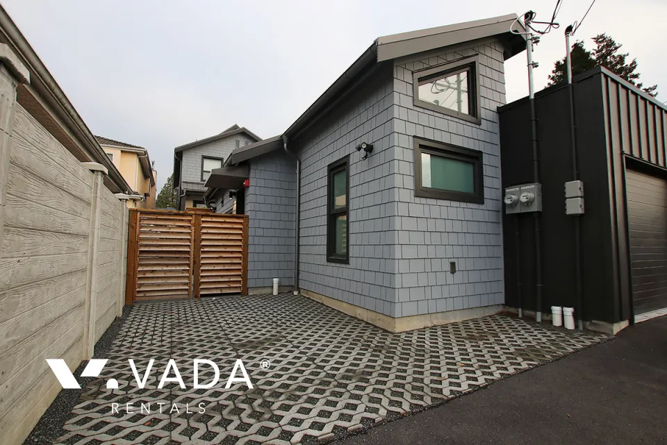 Kerrisdale - 1 Bedroom Laneway House For Rent in Vancouver at 3 - 2060 West 44th Avenue, Vancouver, BC, V6M 2E9