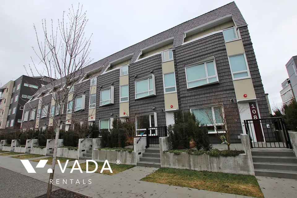 ERA in Downtown Maple Ridge - 3 Bedroom Townhouse For Rent in Maple Ridge at 107 - 12040 Plaza Street, Maple Ridge, BC