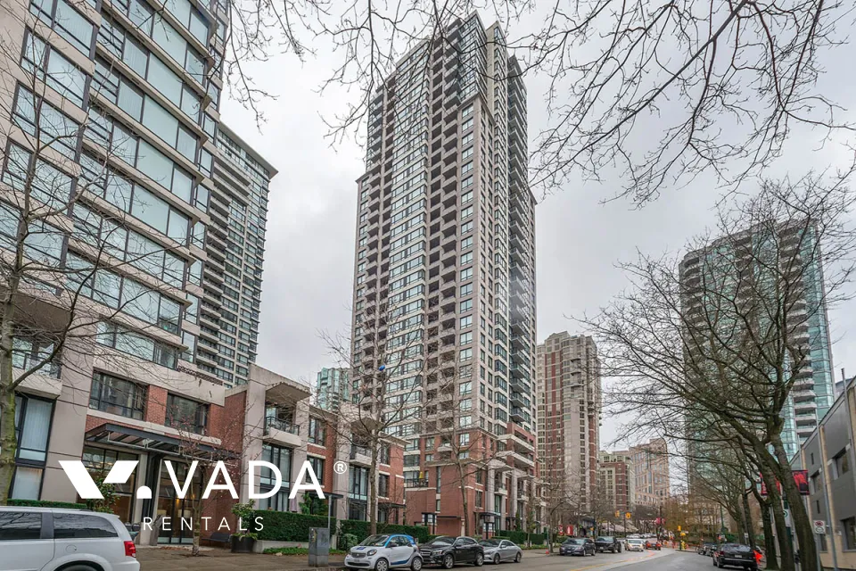 Yaletown Park in Yaletown - 1 Bedroom Apartment For Rent in Vancouver at 2610 - 909 Mainland Street, Vancouver, BC, V6B 1S3