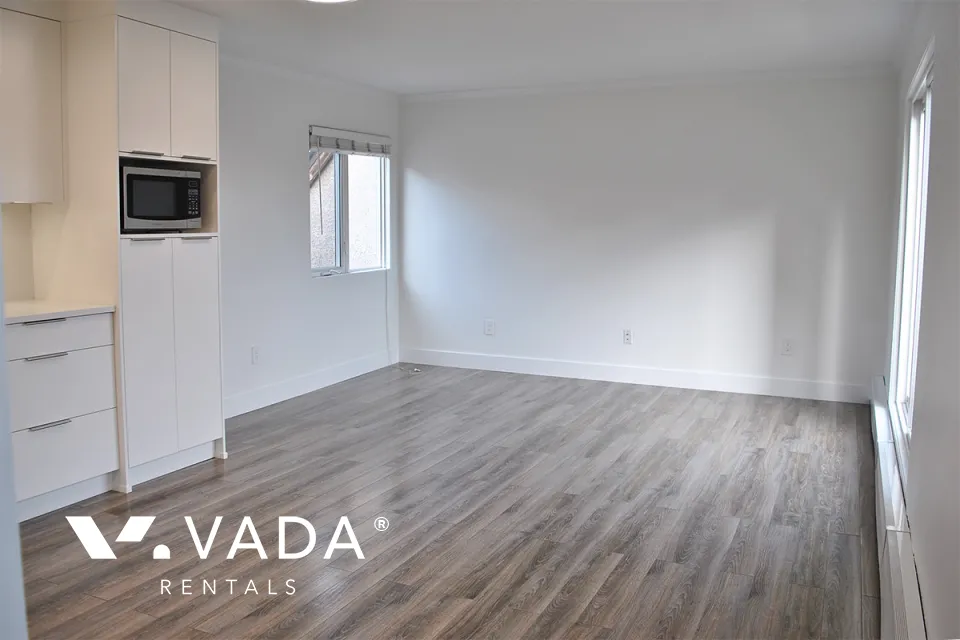 Laurel Court in Fairview - 2 Bedroom Townhouse For Rent in Vancouver at 66 - 870 West 7th Avenue, Vancouver, BC