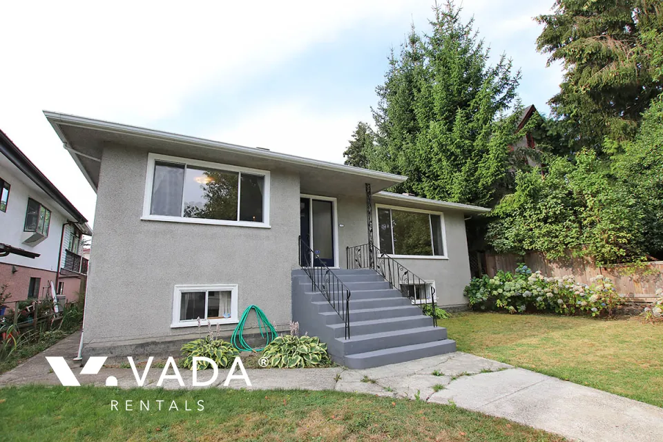 South Main - 3 Bedroom House For Rent in Vancouver at 438 East 20th Street, Vancouver, BC