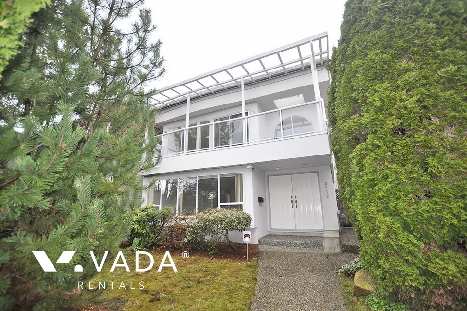 Dunbar - 4 Bedroom House For Rent in Vancouver at 3712 West 23rd Avenue, Vancouver, BC