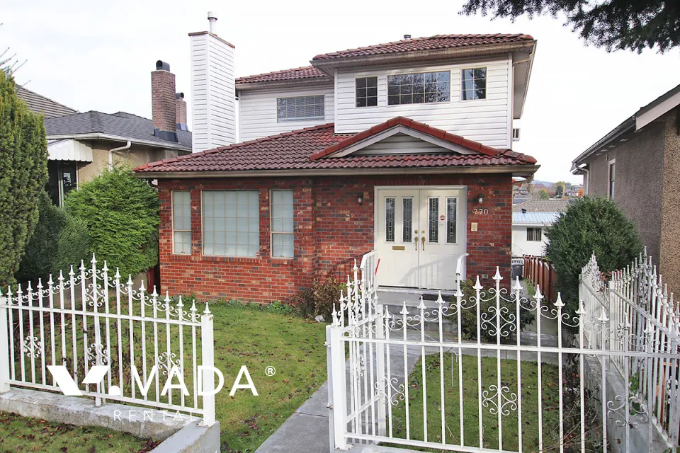 Hastings Sunrise - 6 Bedroom House For Rent in Vancouver at 770 Renfrew Street, Vancouver, BC