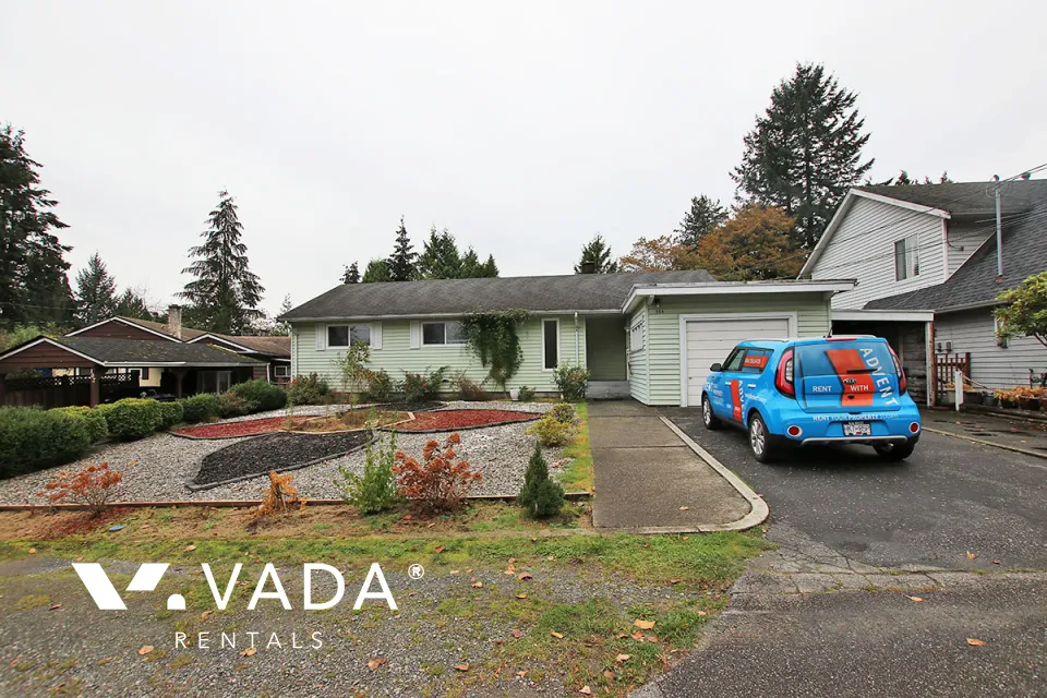 North Shore - 3 Bedroom House (Upper Level) For Rent in Port Moody at 104 Balmoral Drive, Port Moody, BC