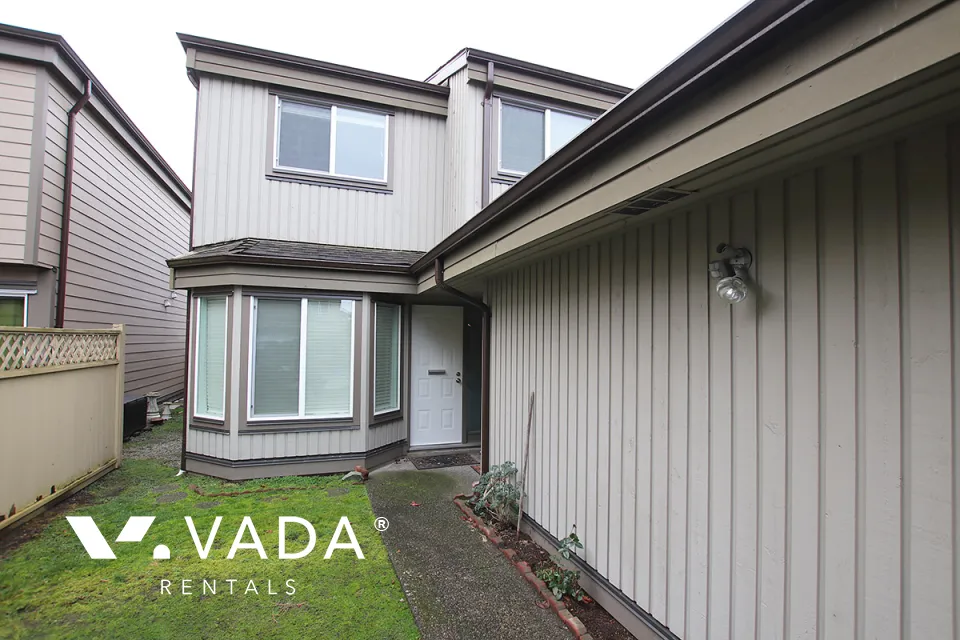 New Horizons West in Woodwards - 3 Bedroom Townhouse For Rent in Richmond at 32 - 9880 Parsons Road, Richmond, BC