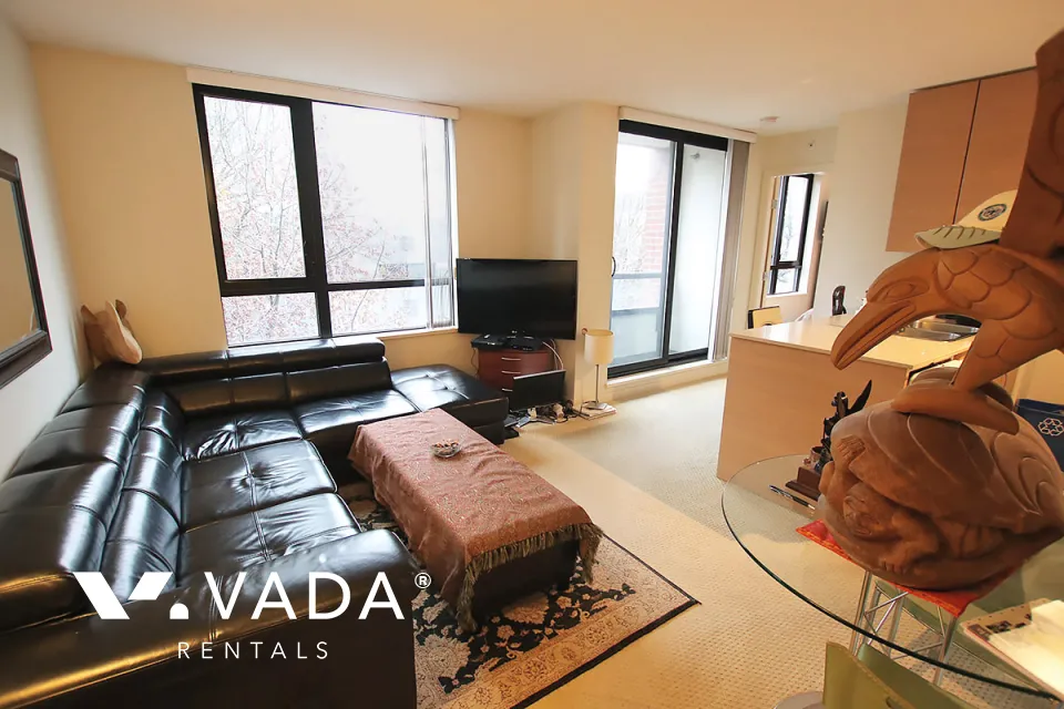 Yaletown Park in Yaletown - 1 Bedroom Apartment For Rent in Vancouver at 407 - 977 Mainland Street, Vancouver, BC