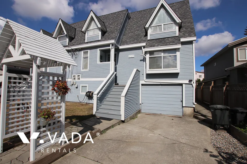 Metrotown - 1 Bedroom Basement For Rent in Burnaby at 5027B Watling Street, Burnaby, BC