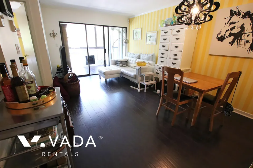 Robinson Tower in Yaletown - 1 Bedroom Apartment For Rent in Vancouver at 205 - 488 Helmcken Street, Vancouver, BC