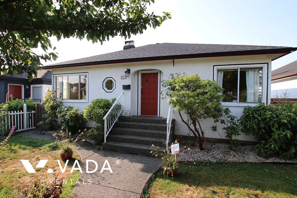 Hastings Sunrise - 4 Bedroom House For Rent in Vancouver at 2812 Adanac Street, Vancouver, BC