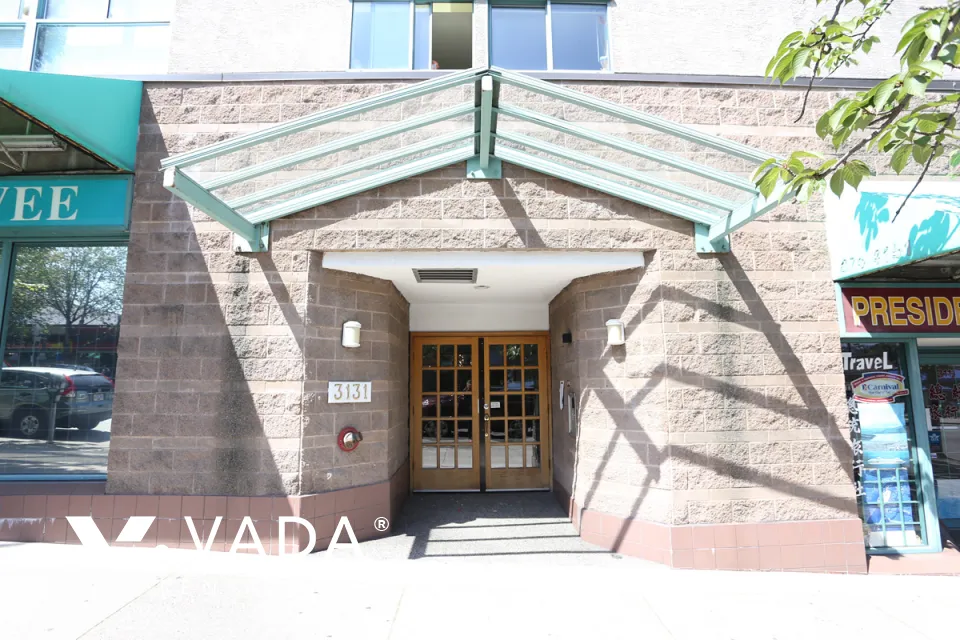 Cartier Place in Mount Pleasant East - Furnished 1 Bedroom Apartment For Rent in Vancouver at 107 - 3131 Main Street, Vancouver, BC