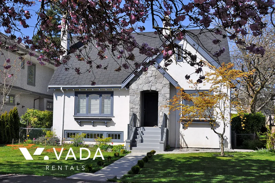 Dunbar - 3 Bedroom House For Rent in Vancouver at 3041 West 35th Avenue, Vancouver, BC