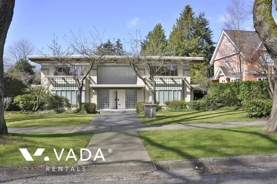 Kerrisdale - 5 Bedroom House For Rent in Vancouver at 6211 Marguerite Street, Vancouver, BC
