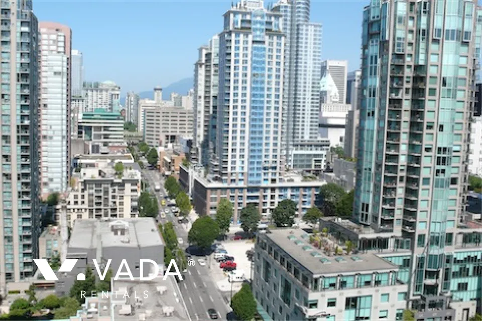 Yaletown Park in Yaletown - Studio For Rent in Vancouver at 2308 - 909 Mainland Street, Vancouver, BC