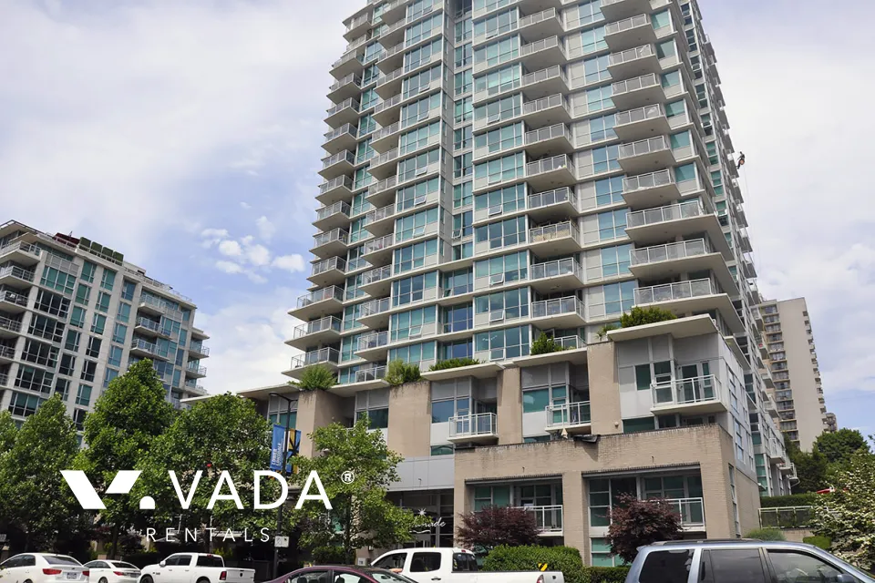 Esplanade at The Pier in Lower Lonsdale - 4 Bedroom Townhouse For Rent in North Vancouver at 9 - 188 East Esplanade, North Vancouver, BC