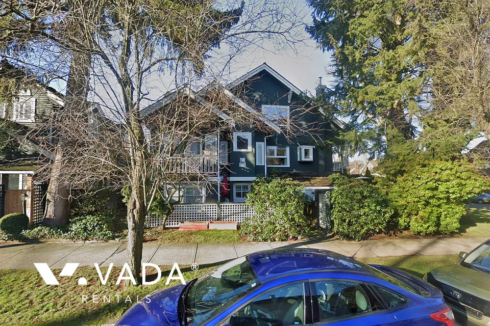 Kitsilano - 3 Bedroom Duplex For Rent in Vancouver at 2903 Cypress Street, Vancouver, BC