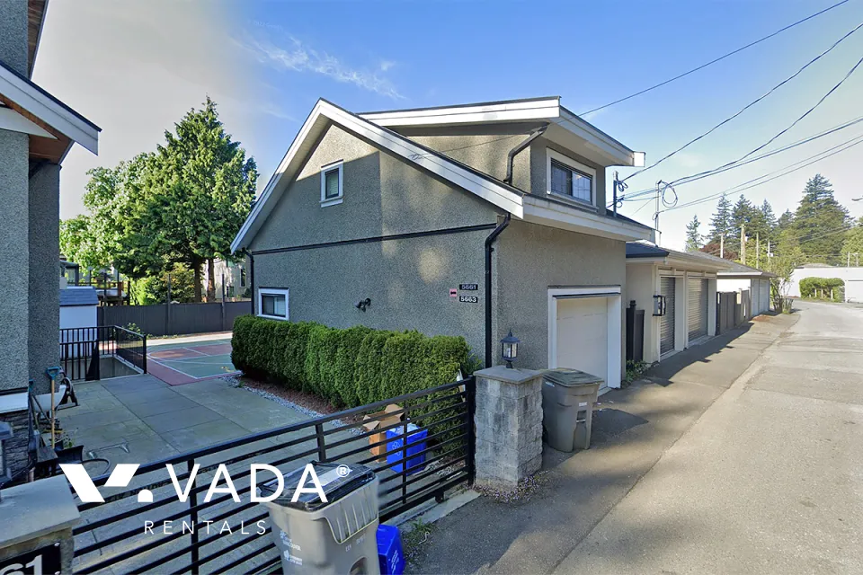 Kerrisdale - 1 Bedroom Coach House For Rent in Vancouver at 5661 Mackenzie Street, Vancouver, BC
