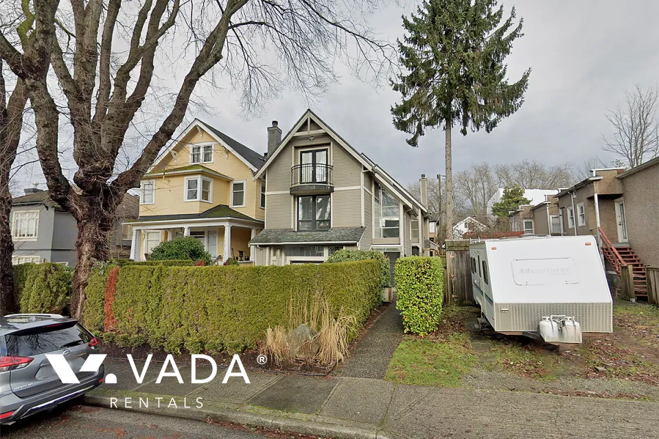 Kitsilano - 3 Bedroom Duplex For Rent in Vancouver at 2025 Whyte Avenue, Vancouver, BC
