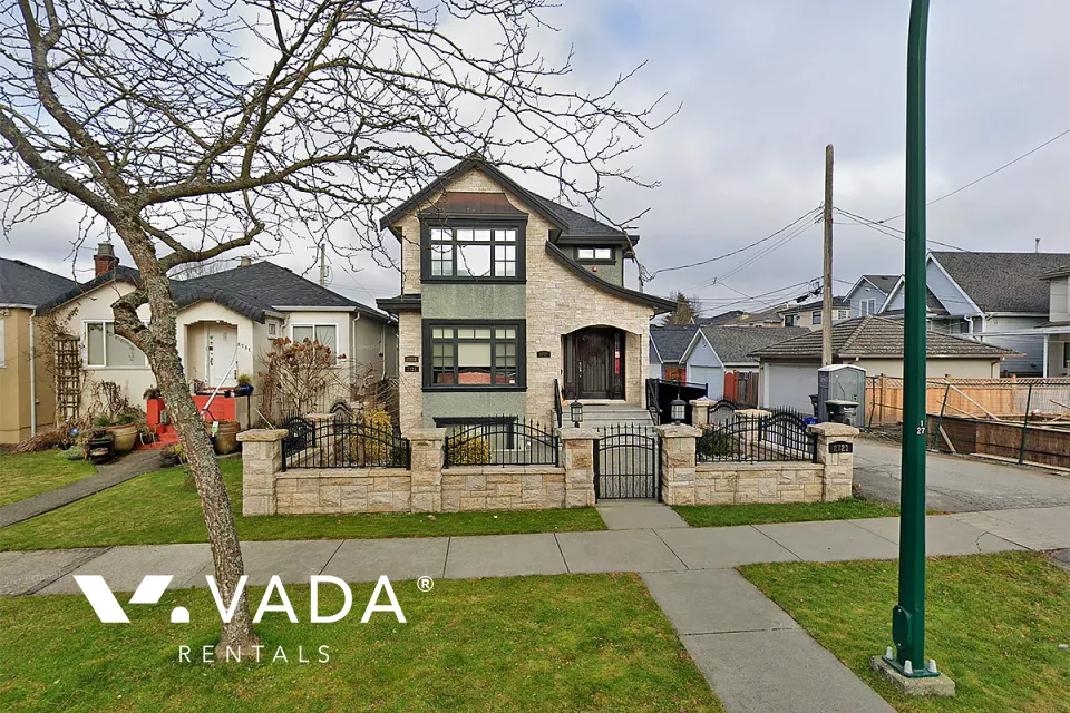 Arbutus - 5 Bedroom House For Rent in Vancouver at 2721 West 21st Avenue, Vancouver, BC