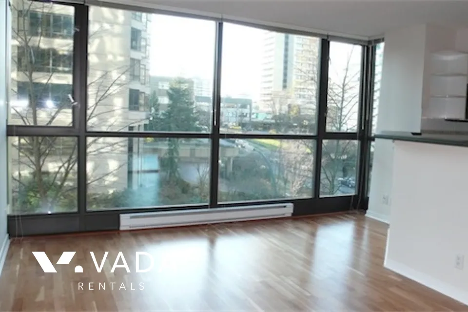 Lions in Downtown - Studio For Rent in Vancouver at 302 - 1367 Alberni Street, Vancouver, BC