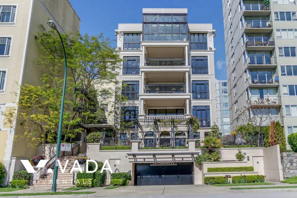 Cinque Terre in The West End - 3 Bedroom Sub Penthouse For Rent in Vancouver at 4 - 1483 Beach Avenue, Vancouver, BC