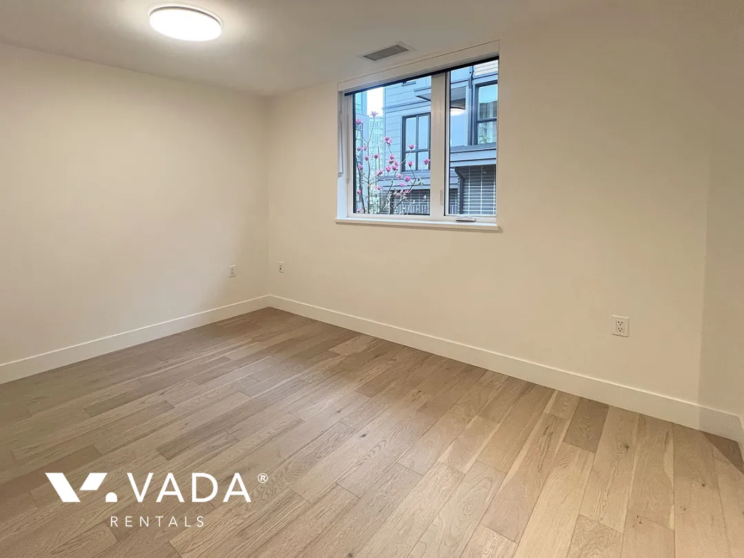 Format in Knight - 3 Bedroom Townhouse For Rent in Vancouver at 3987 Fleming Street, Vancouver, BC, V5N 0J1