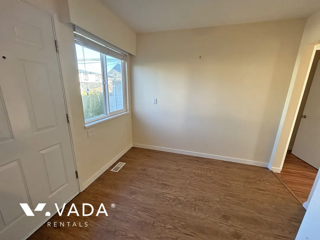 Marpole - 3 Bedroom House (Upper Level) For Rent in Vancouver at 8407 Osler Street, Vancouver, BC