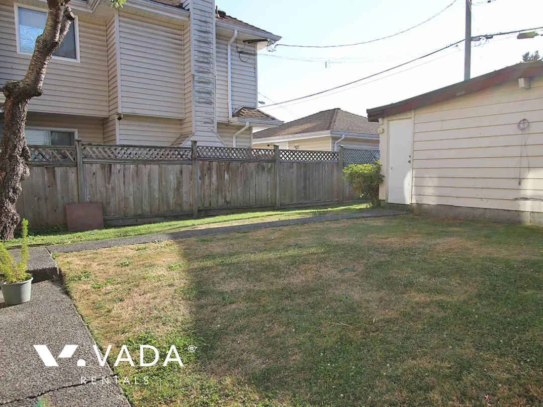 Marpole - 3 Bedroom House (Upper Level) For Rent in Vancouver at 8407 Osler Street, Vancouver, BC