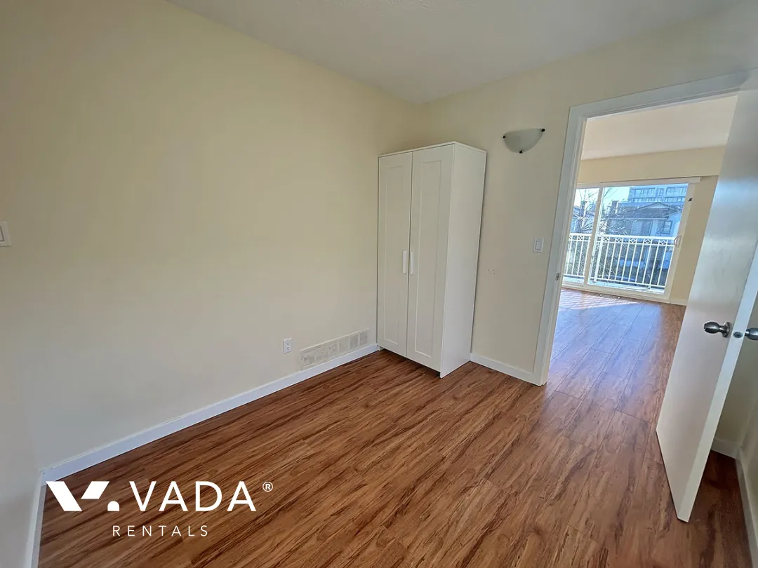 Marpole - 3 Bedroom House (Upper Level) For Rent in Vancouver at 8407 Osler Street, Vancouver, BC