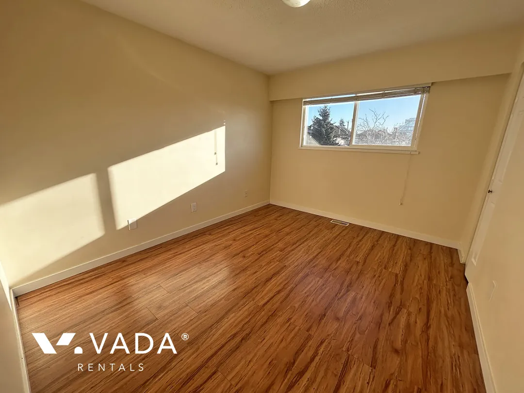 Marpole - 3 Bedroom House (Upper Level) For Rent in Vancouver at 8407 Osler Street, Vancouver, BC