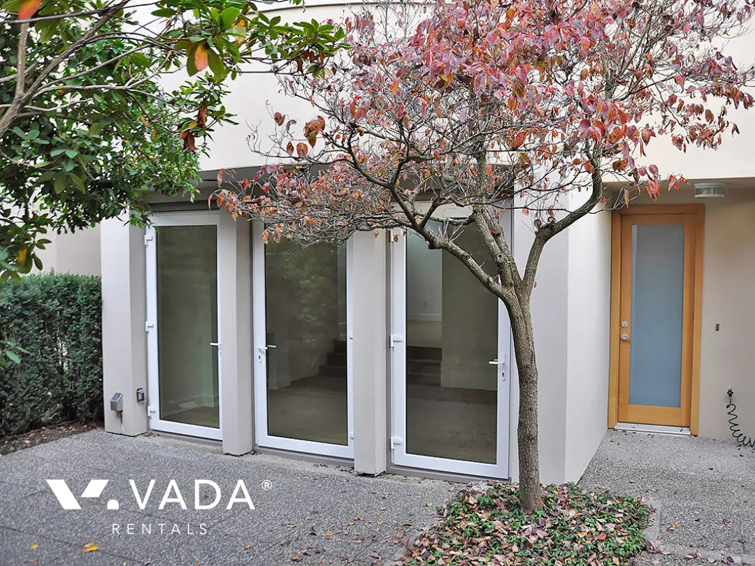 Kitsilano - Unfurnished 2 Bed & Loft Duplex For Rent at 1967 Whyte Avenue, Vancouver, BC, V6J 1B4
