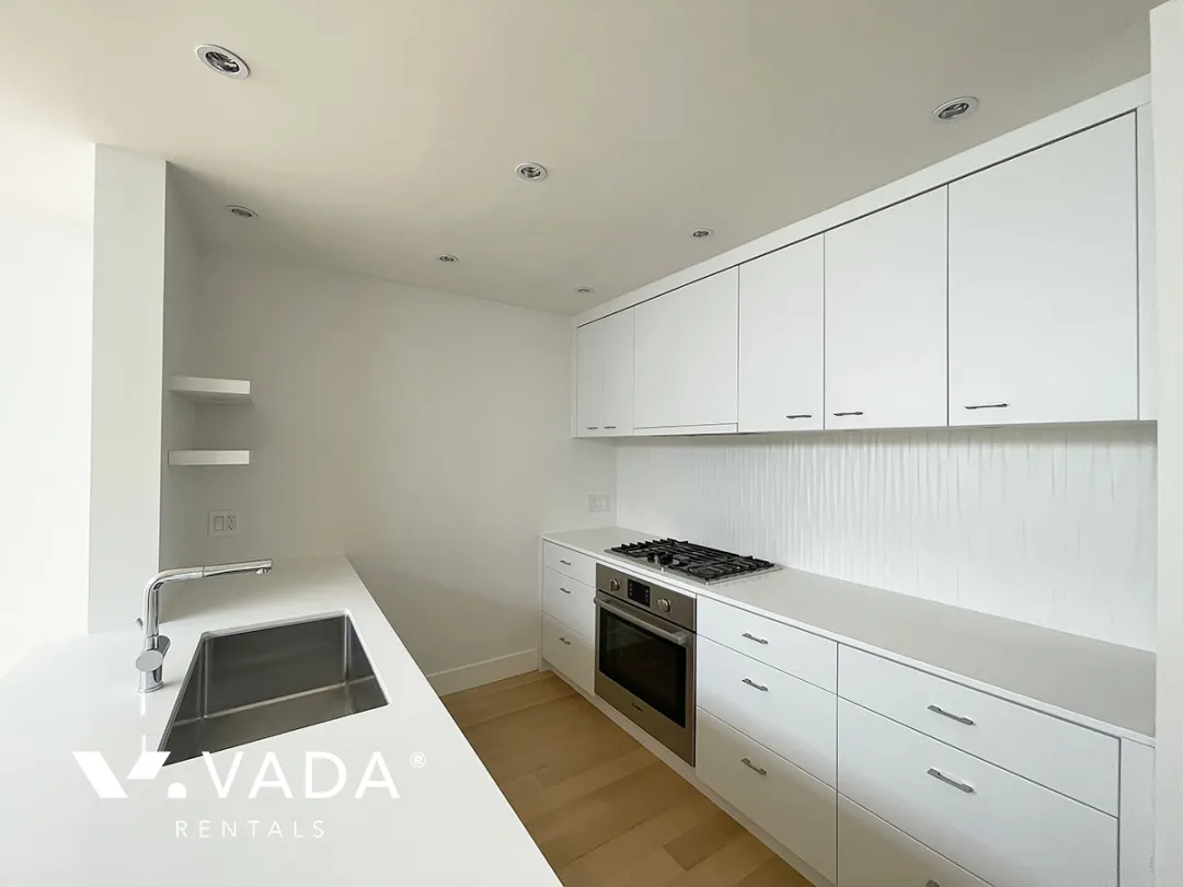 Kitsilano - Unfurnished 2 Bed & Loft Duplex For Rent at 1967 Whyte Avenue, Vancouver, BC, V6J 1B4
