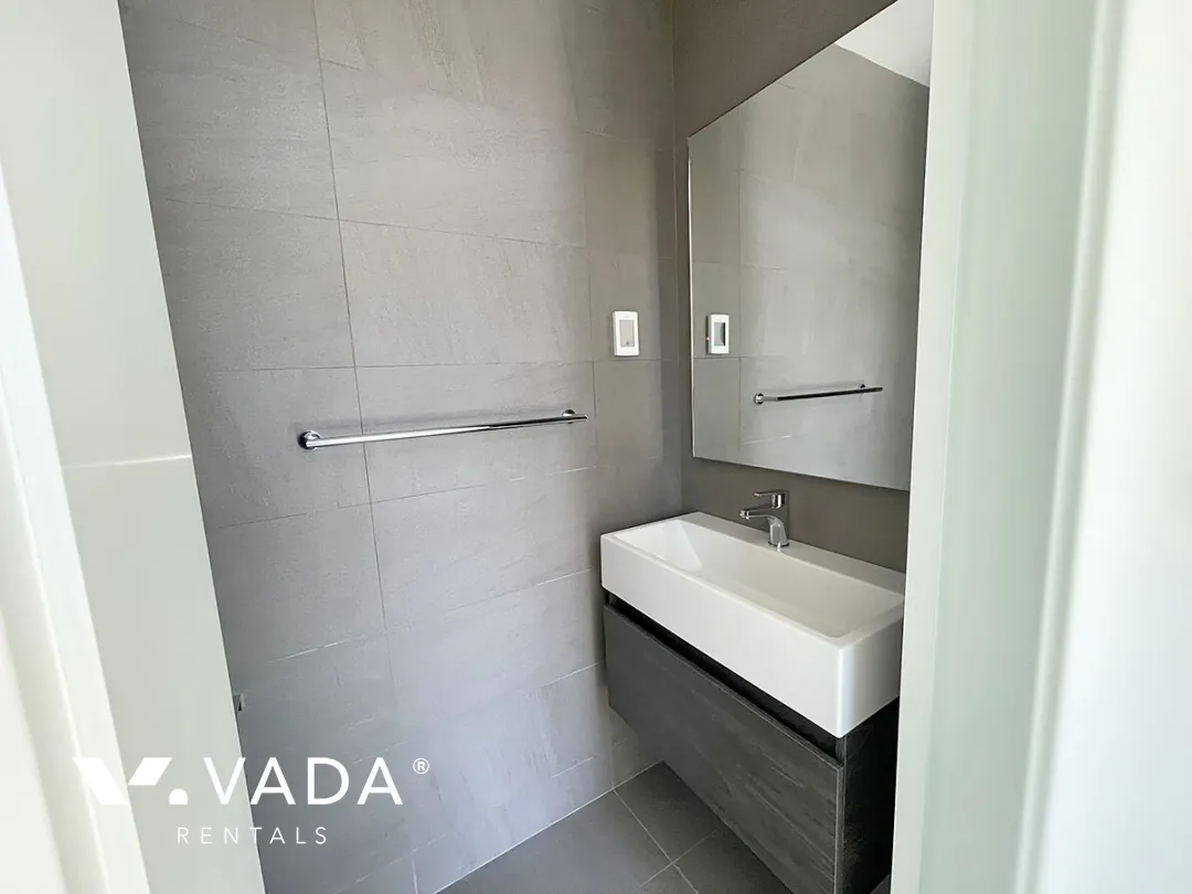 Kitsilano - Unfurnished 2 Bed & Loft Duplex For Rent at 1967 Whyte Avenue, Vancouver, BC, V6J 1B4