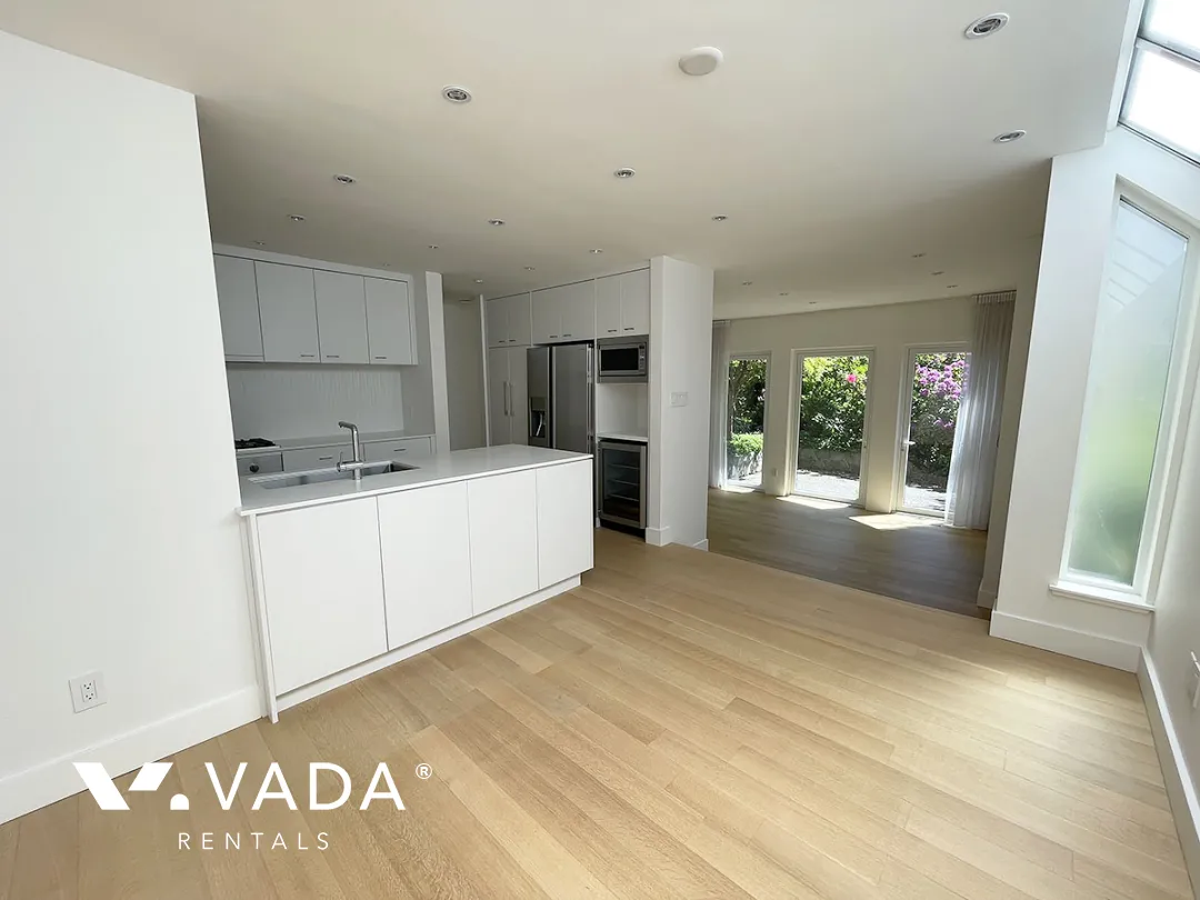 Kitsilano - Unfurnished 2 Bed & Loft Duplex For Rent at 1967 Whyte Avenue, Vancouver, BC, V6J 1B4