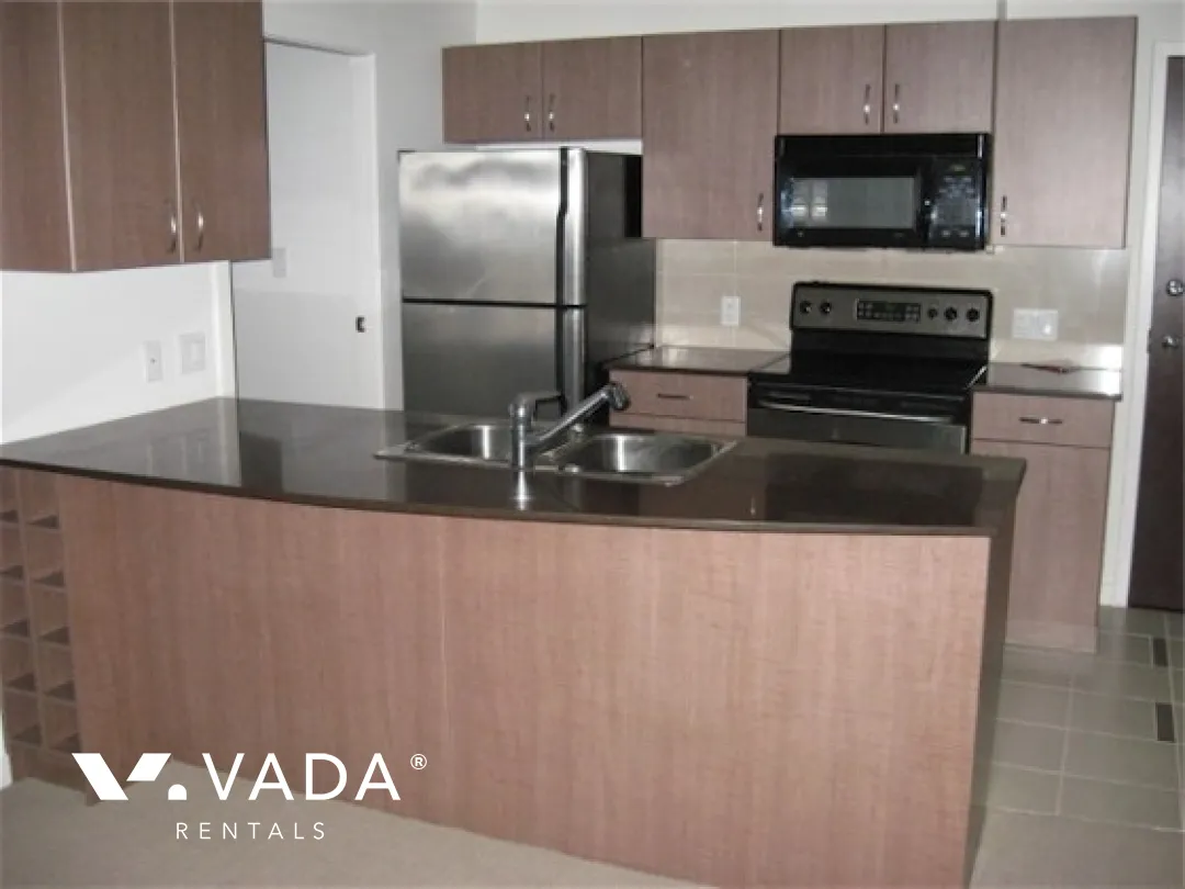 Hudson in Downtown - 1 Bedroom Apartment For Rent in Vancouver at 2604 - 610 Granville Street, Vancouver, BC