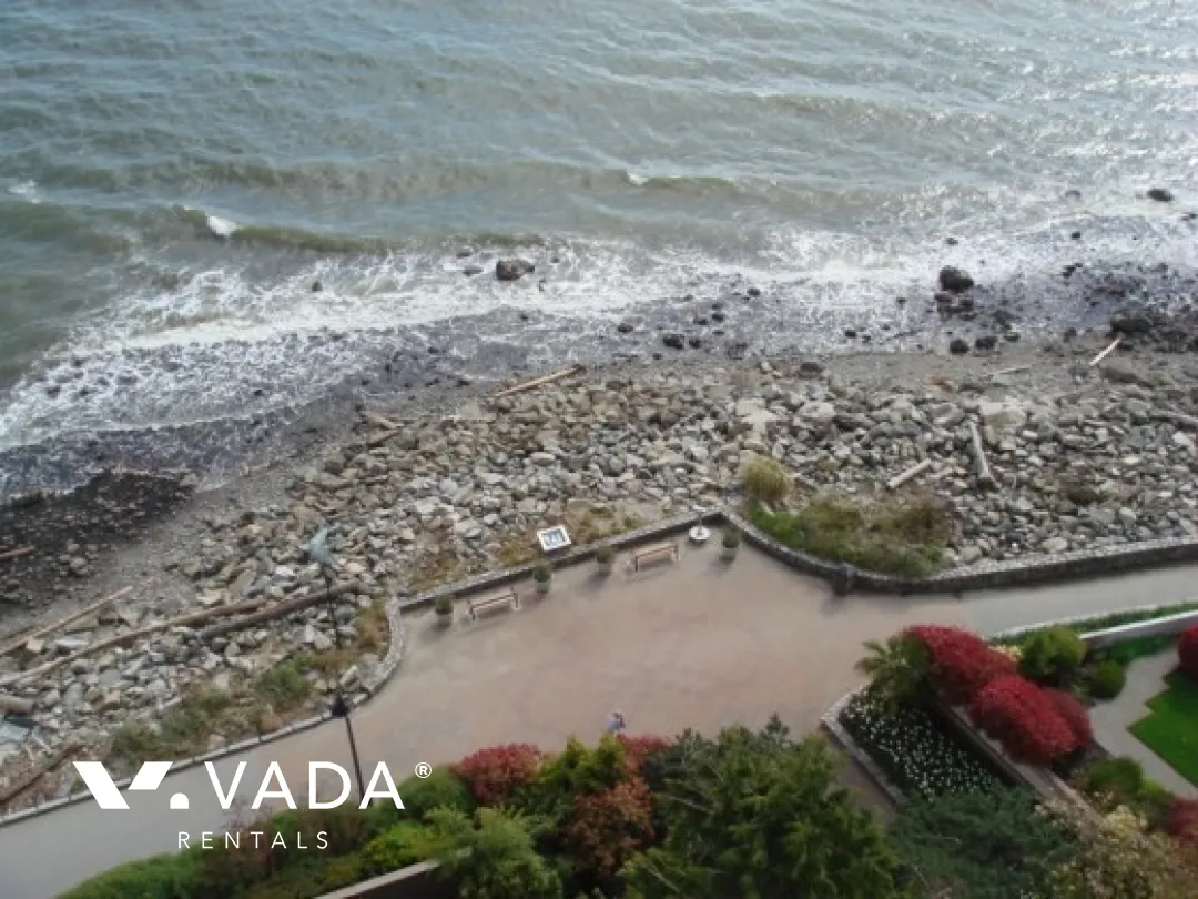 Seastrand in Dundarave - 1 Bedroom Apartment For Rent in West Vancouver at 1204 - 150 24th Street, West Vancouver, BC