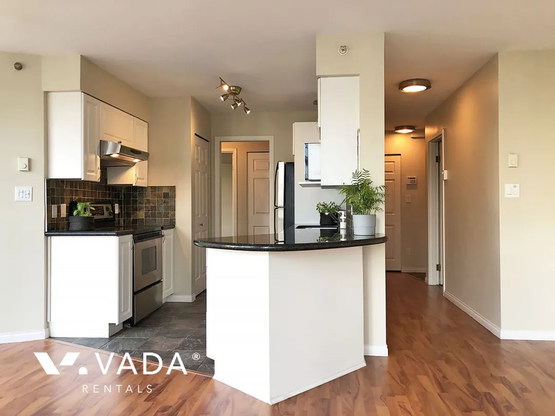 Robinson Tower in Yaletown - 2 Bedroom Apartment For Rent in Vancouver at 1604 - 488 Helmcken Street, Vancouver, BC