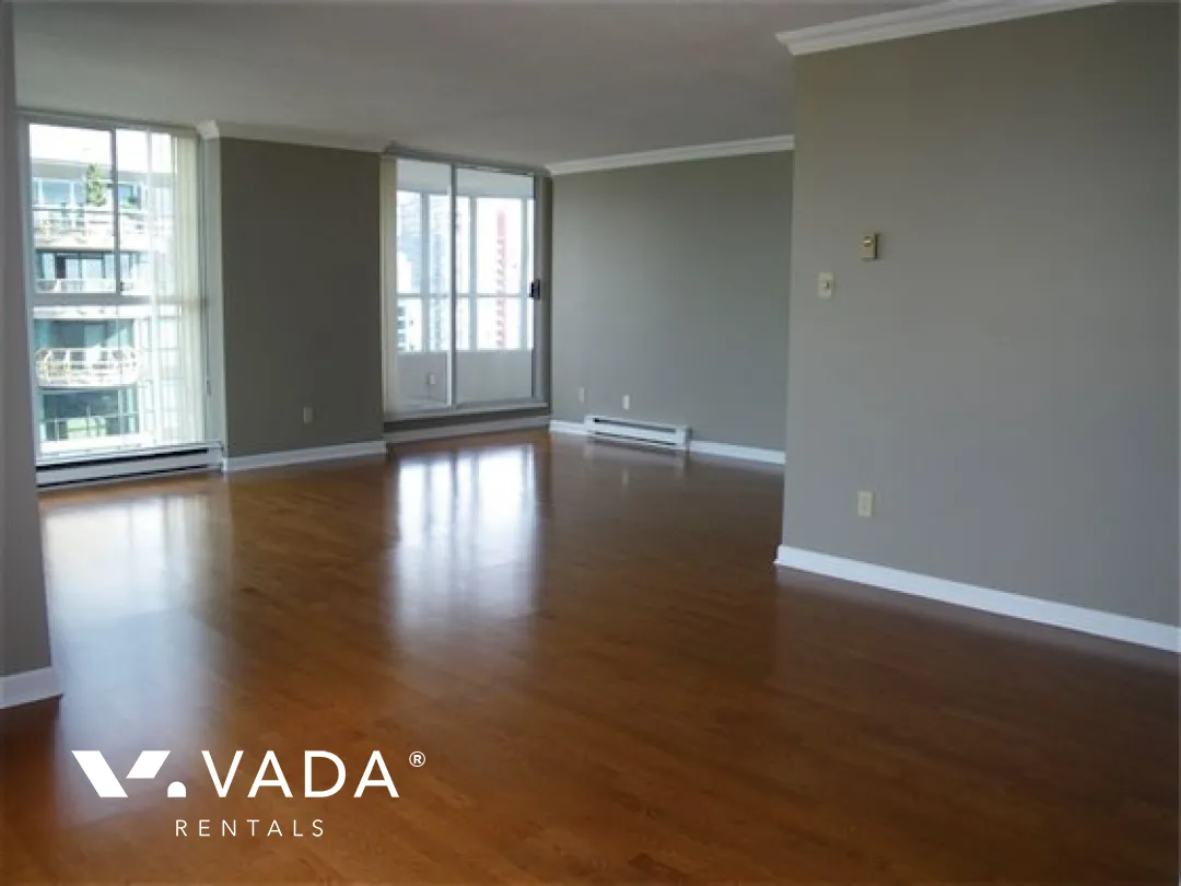 Emerald West in Downtown - 3 Bedroom Apartment For Rent in Vancouver at 2601 - 717 Jervis Street, Vancouver, BC
