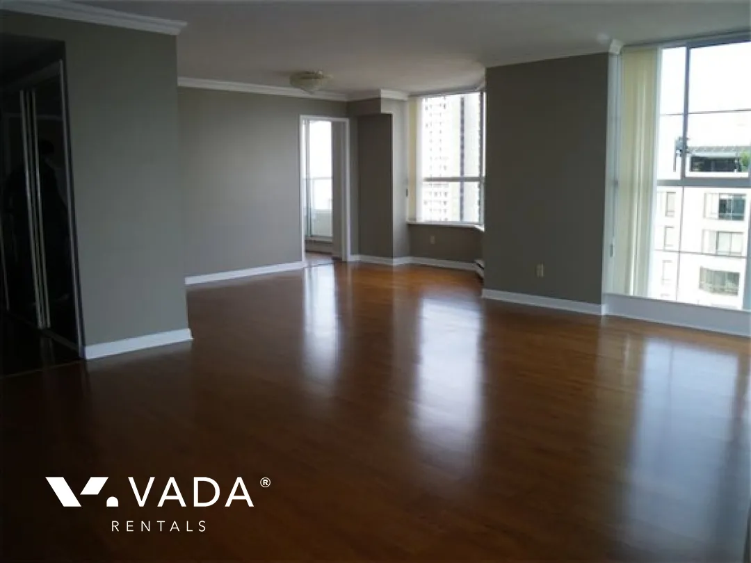 Emerald West in Downtown - 3 Bedroom Apartment For Rent in Vancouver at 2601 - 717 Jervis Street, Vancouver, BC