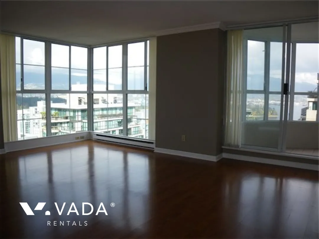 Emerald West in Downtown - 3 Bedroom Apartment For Rent in Vancouver at 2601 - 717 Jervis Street, Vancouver, BC