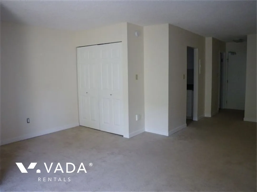 Fairfax in Mount Pleasant East - Studio For Rent in Vancouver at 214 - 830 East 7th Avenue, Vancouver, BC