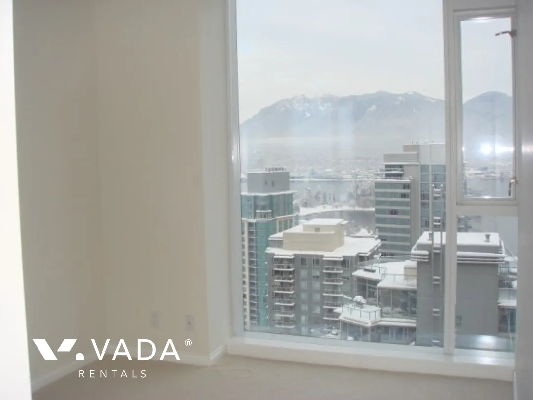 Ritz in Coal Harbour - 3 Bedroom Apartment For Rent in Vancouver at 3204 - 1211 Melville Street, Vancouver, BC