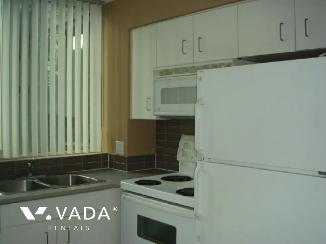 Harbourside Park in Coal Harbour - 1 Bedroom Apartment For Rent in Vancouver at 588 Broughton Street, Vancouver, BC