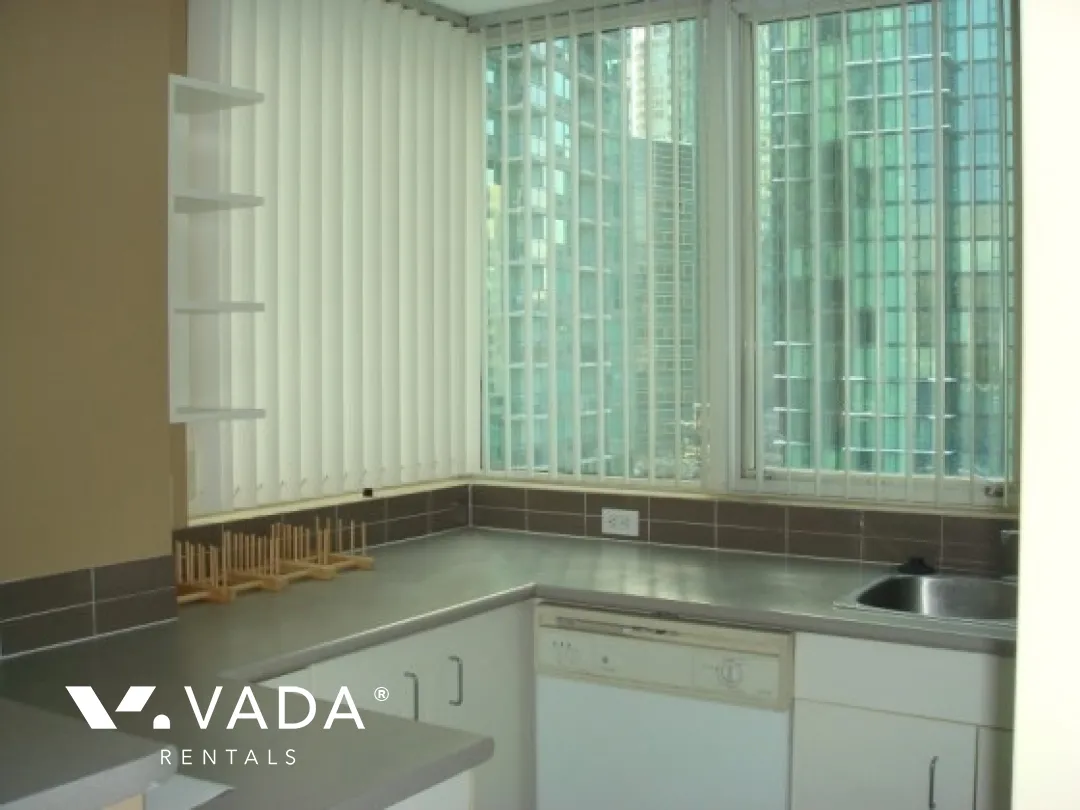 Harbourside Park in Coal Harbour - 1 Bedroom Apartment For Rent in Vancouver at 588 Broughton Street, Vancouver, BC