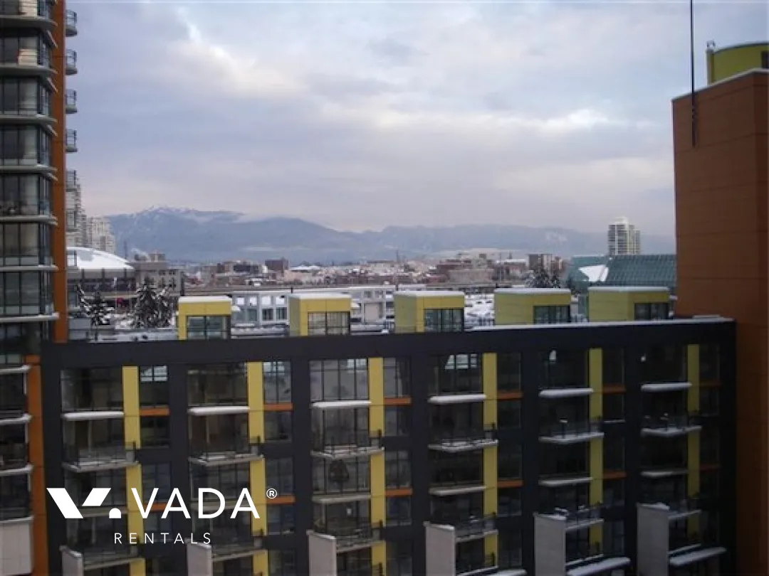 Mariner in Yaletown - 2 Bedroom Apartment For Rent in Vancouver at 902 - 918 Cooperage Way, Vancouver, BC