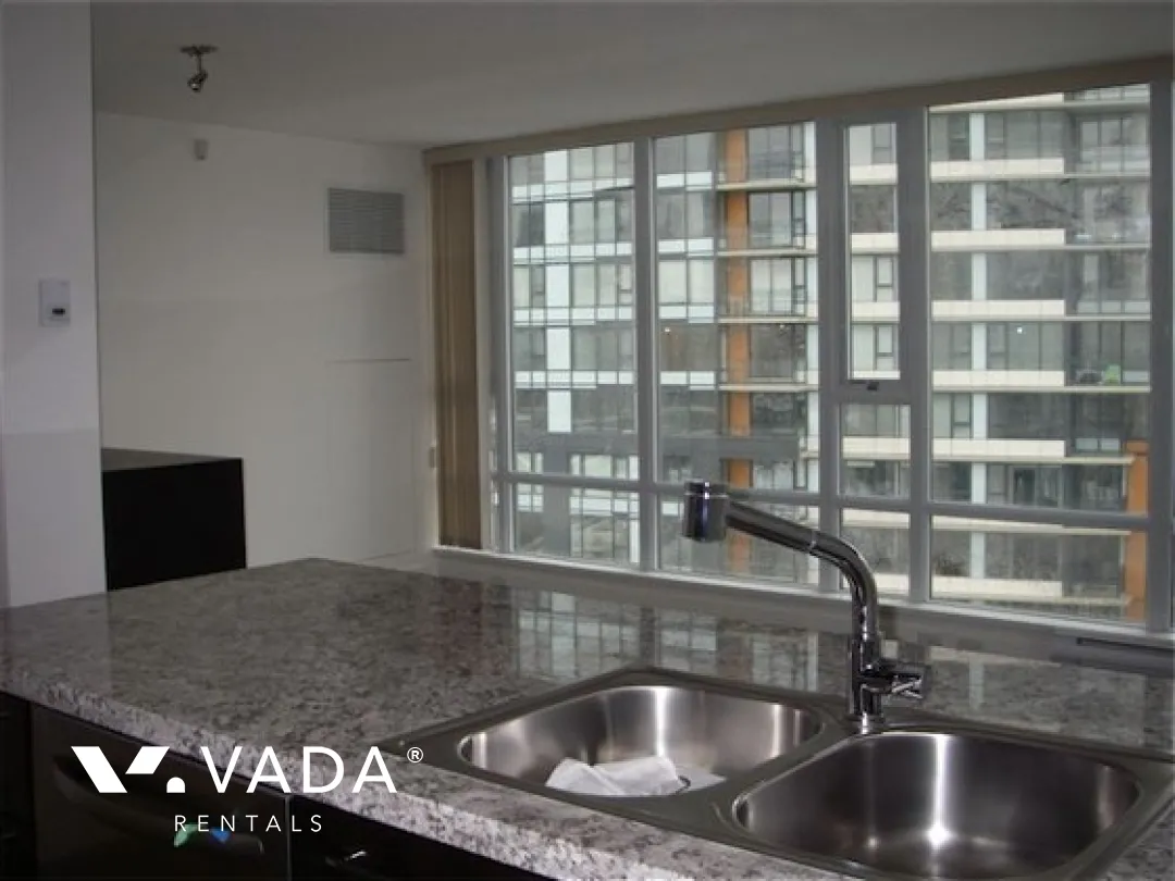 Mariner in Yaletown - 2 Bedroom Apartment For Rent in Vancouver at 902 - 918 Cooperage Way, Vancouver, BC