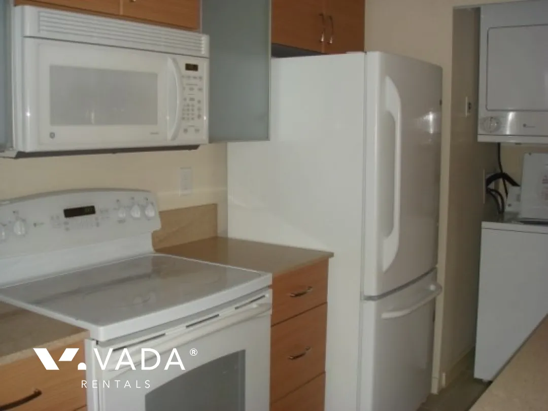 Yaletown Park in Yaletown - 2 Bedroom Apartment For Rent in Vancouver at 3002 - 909 Mainland Street, Vancouver, BC