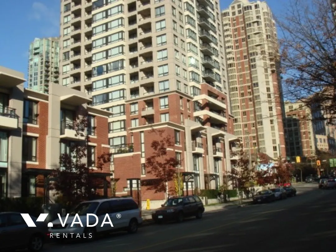 Yaletown Park in Yaletown - 2 Bedroom Apartment For Rent in Vancouver at 3002 - 909 Mainland Street, Vancouver, BC