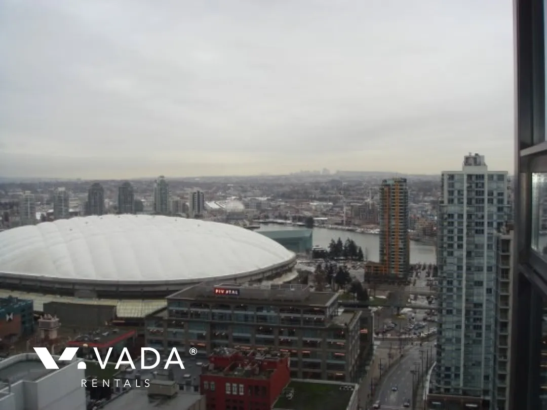 Yaletown Park in Yaletown - 2 Bedroom Apartment For Rent in Vancouver at 3002 - 909 Mainland Street, Vancouver, BC